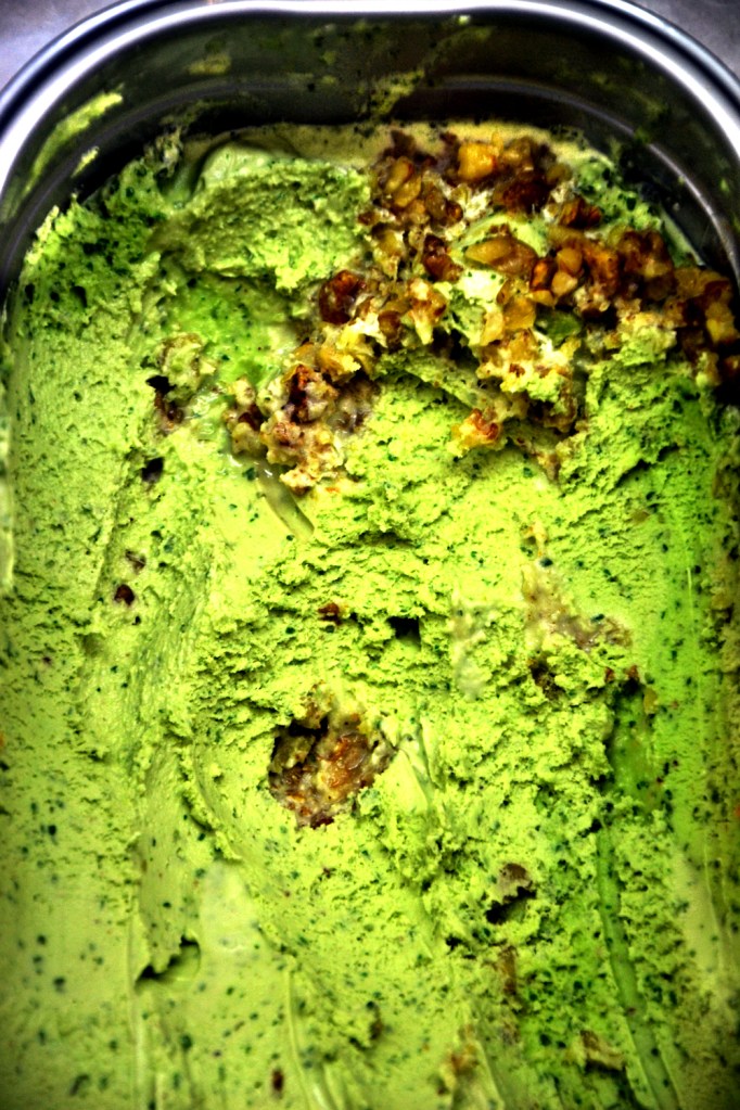 Basil Walnut and Honey Gelato - Fatamorgana Rome 
